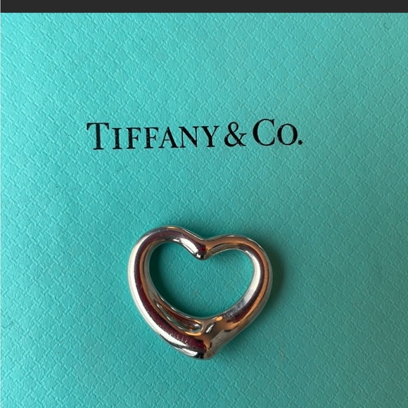 Authentic Tiffany & Co Floating Heart Pendant Medium